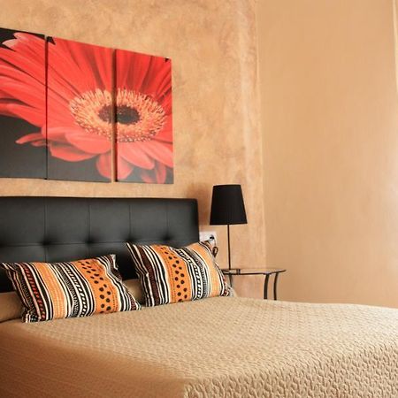 Hostal Rte. Elena Fuentes de Ebro Zimmer foto