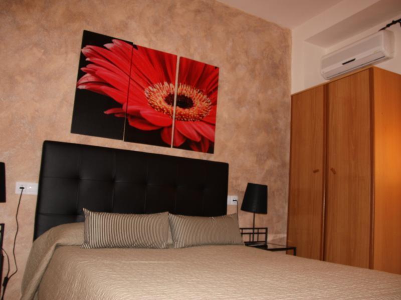 Hostal Rte. Elena Fuentes de Ebro Zimmer foto